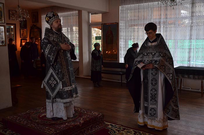 В Алма-Атинской духовной семинарии совершено великопостное богослужение архиерейским чином