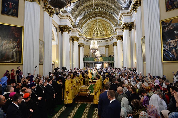 Завершилось пребывание мощей святителя Николая Чудотворца в России 