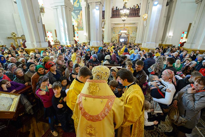 В неделю сыропустную Глава Православной Церкви Казахстана совершил Литургию в Вознесенском соборе Алма-Аты