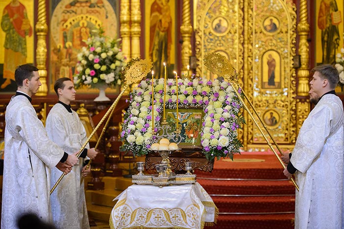 Глава Православной Церкви Казахстана совершил всенощное бдение на праздник Богоявления в Вознесенском соборе Алма-Аты