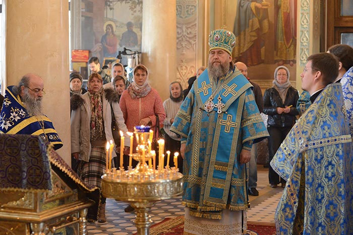 День прославления Феодоровской иконы Божией Матери почтили в храме Представительства Казахстанского Митрополичьего округа в Москве
