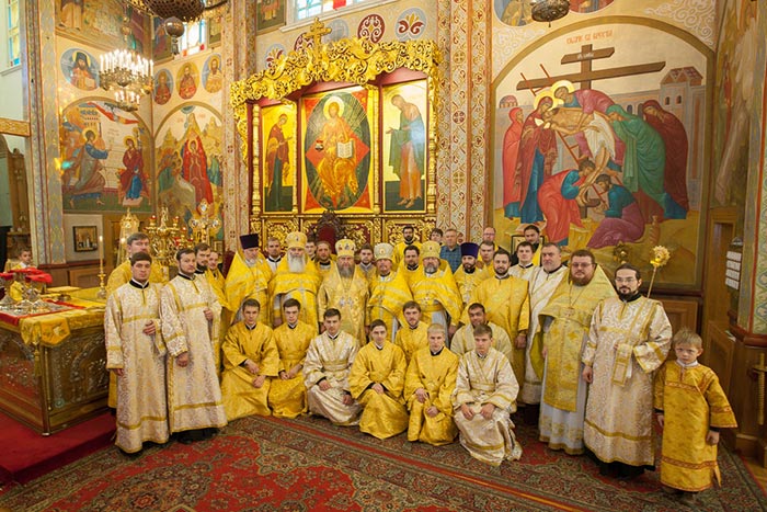 Глава Казахстанского Митрополичьего округа совершил воскресное богослужение в Вознесенском соборе Алма-Аты