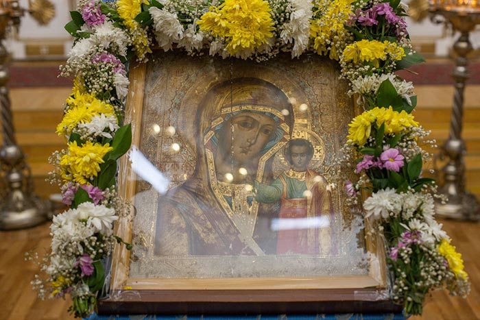 Престольный праздник в старейшем храме Алма-Аты – церкви в честь Казанской иконы Божией Матери